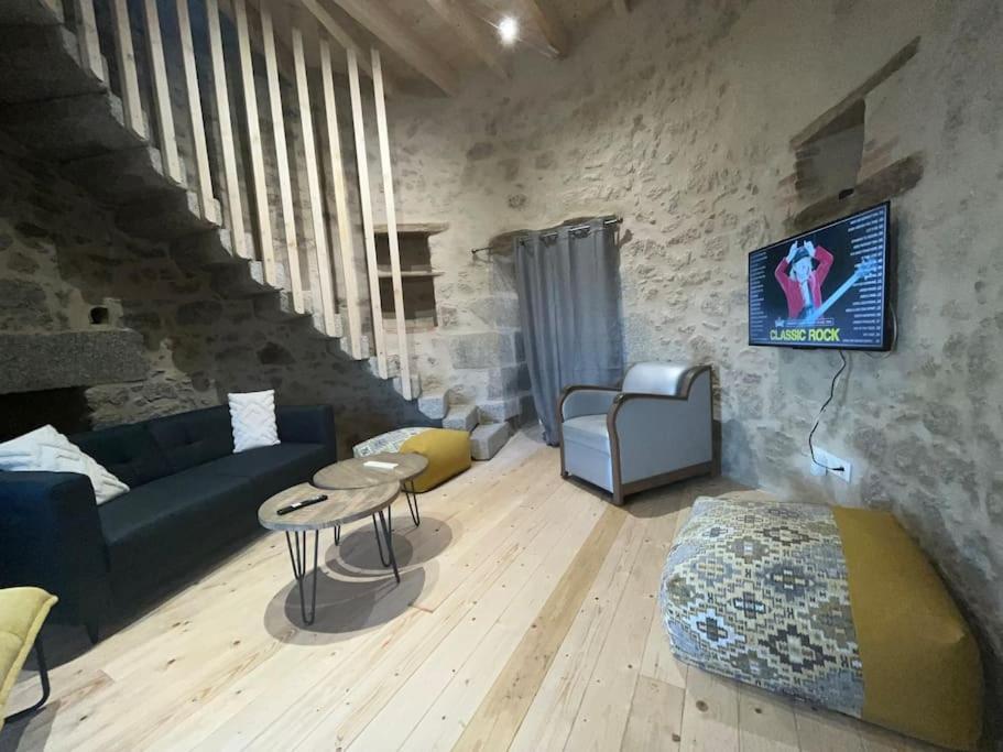 Loue Ancien Moulin A Vent Avec Piscine Et Jacuzzi Villa Neuvy-Bouin Luaran gambar